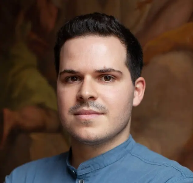 Laszlo Szabo - Co-founder & CEO at Kiln - with colors
